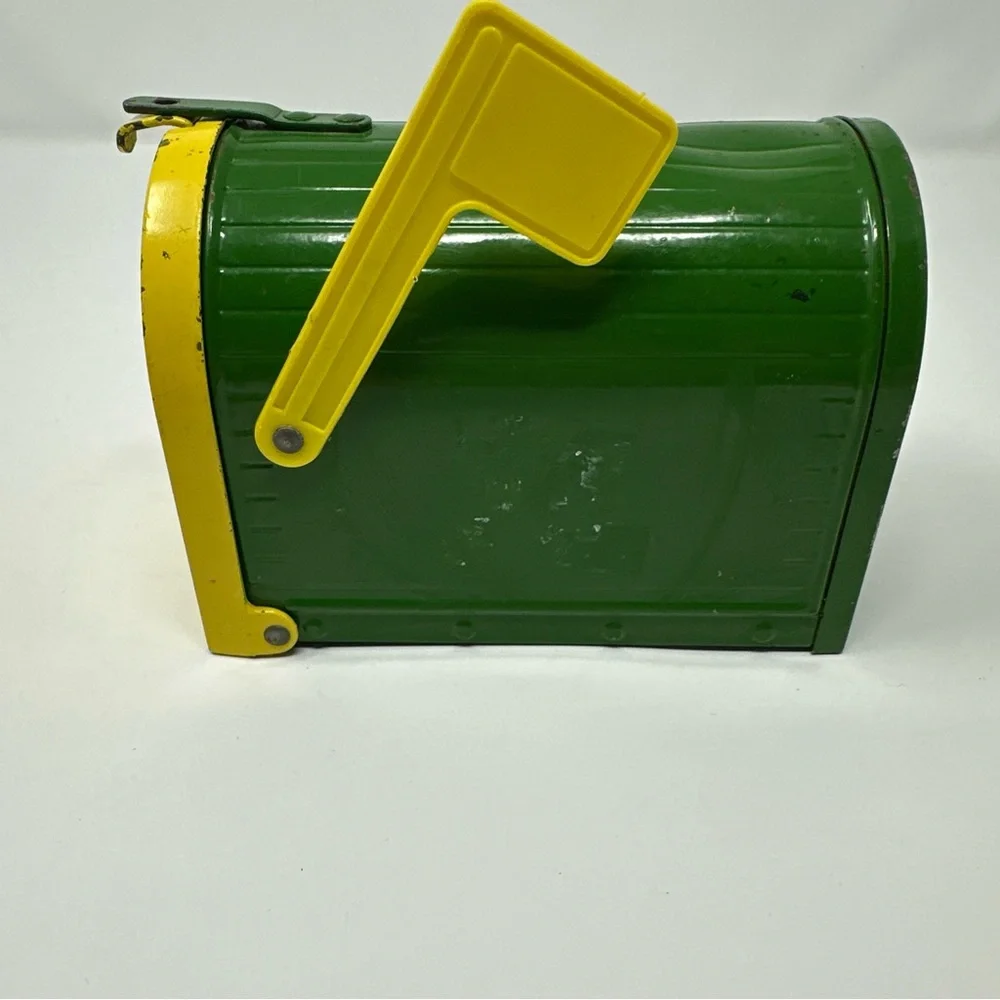 Vintage EUC John Deere green Mailbox Piggy Bank Farmhouse Tractor green yellow - Picture 3 of 11
